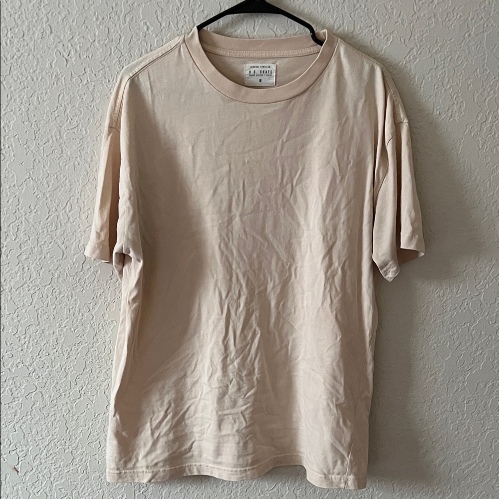 Thick beige oversized General Pants Co. Cream Short Sleeve Tee Medium